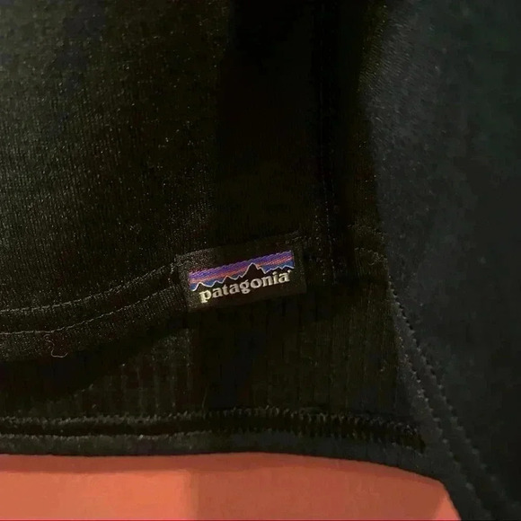 Patagonia Black Long Sleeve - Picture 3 of 6